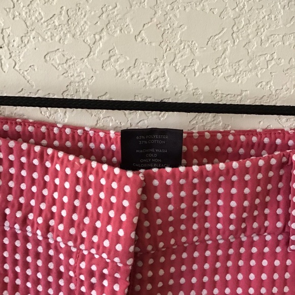 Ann Taylor Signature Scalloped Edge Shorts Size 4 - Picture 4 of 4